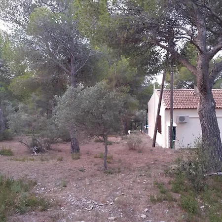 Mazet Pleine Nature Mouries Exterior photo